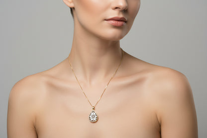 Collana in Cammeo incisione "Fiore"