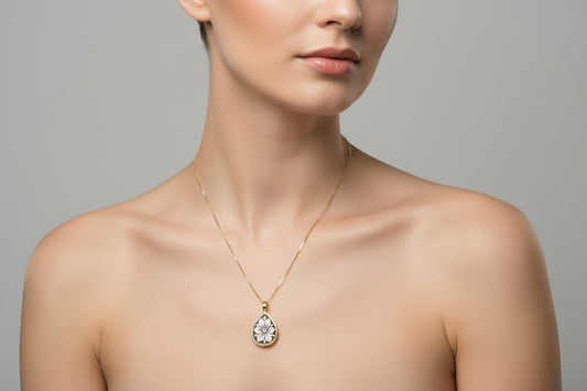 Collana in Cammeo incisione "Fiore"