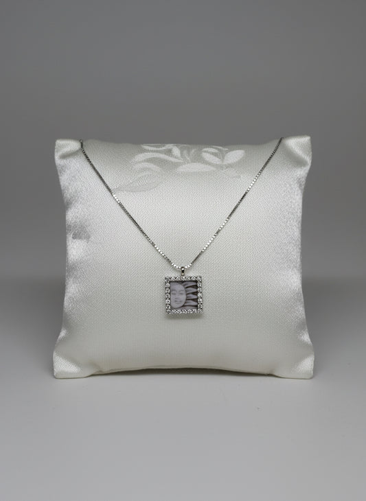 Collana in Cammeo incisione "Sole"