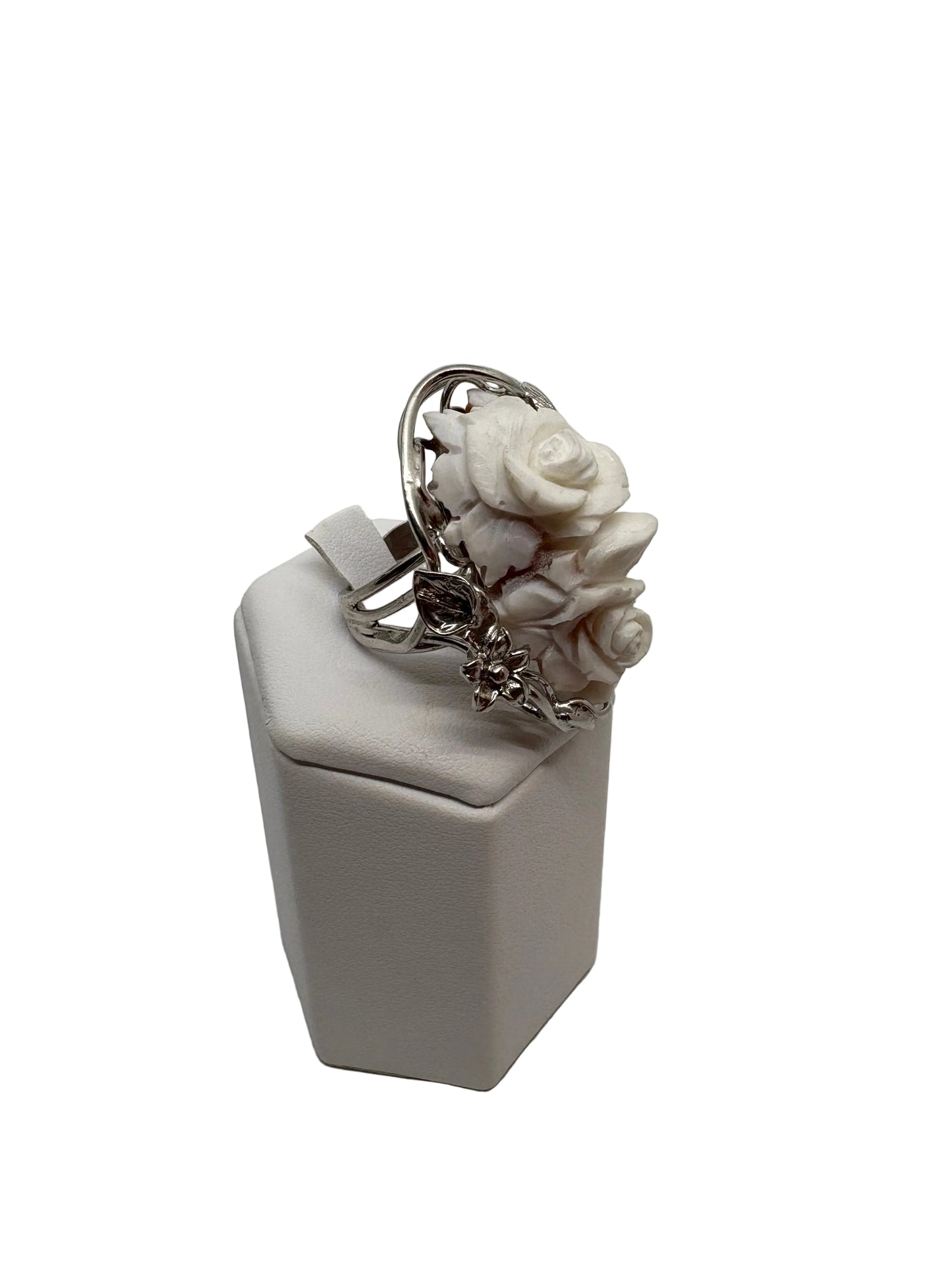 Anello in Cammeo incisione "Fiore"
