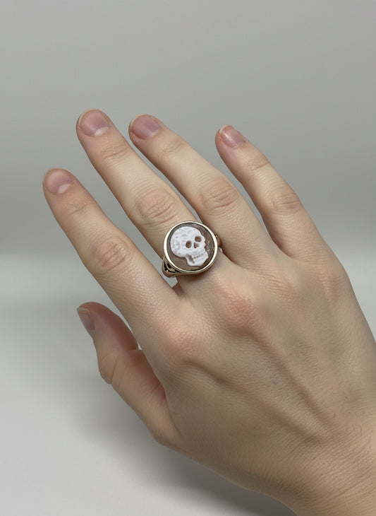Anello in Cammeo "Incisione Teschio"