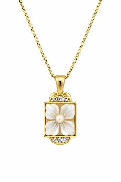 Collana in Cammeo incisione Fiore