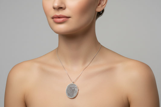 Pendente Spilla in Agata incisione "Pappagallo Portobello"