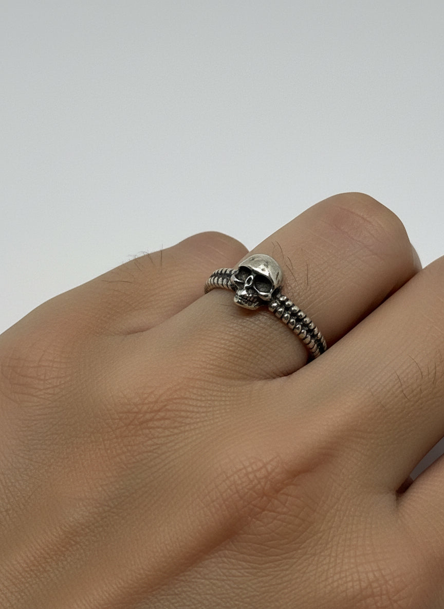 Anello in Argento "Incisione Teschio"