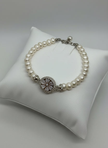 Bracciale in Perle e Cammeo incisione "Fiori"