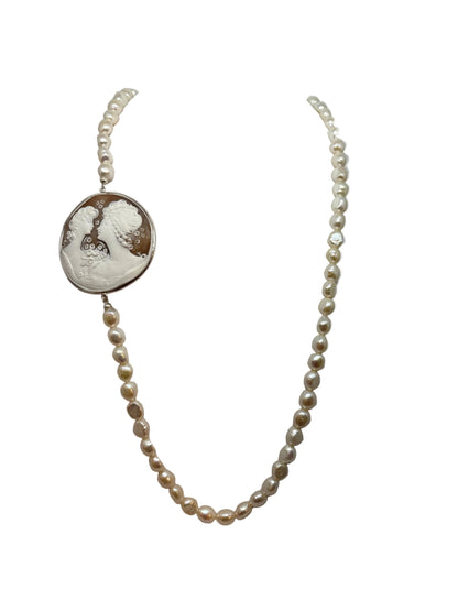Collana in Perle e Cammeo incisione "Sorelle"