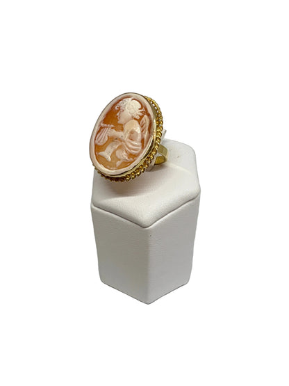 Anello in Cammeo incisione Putto con Arpa