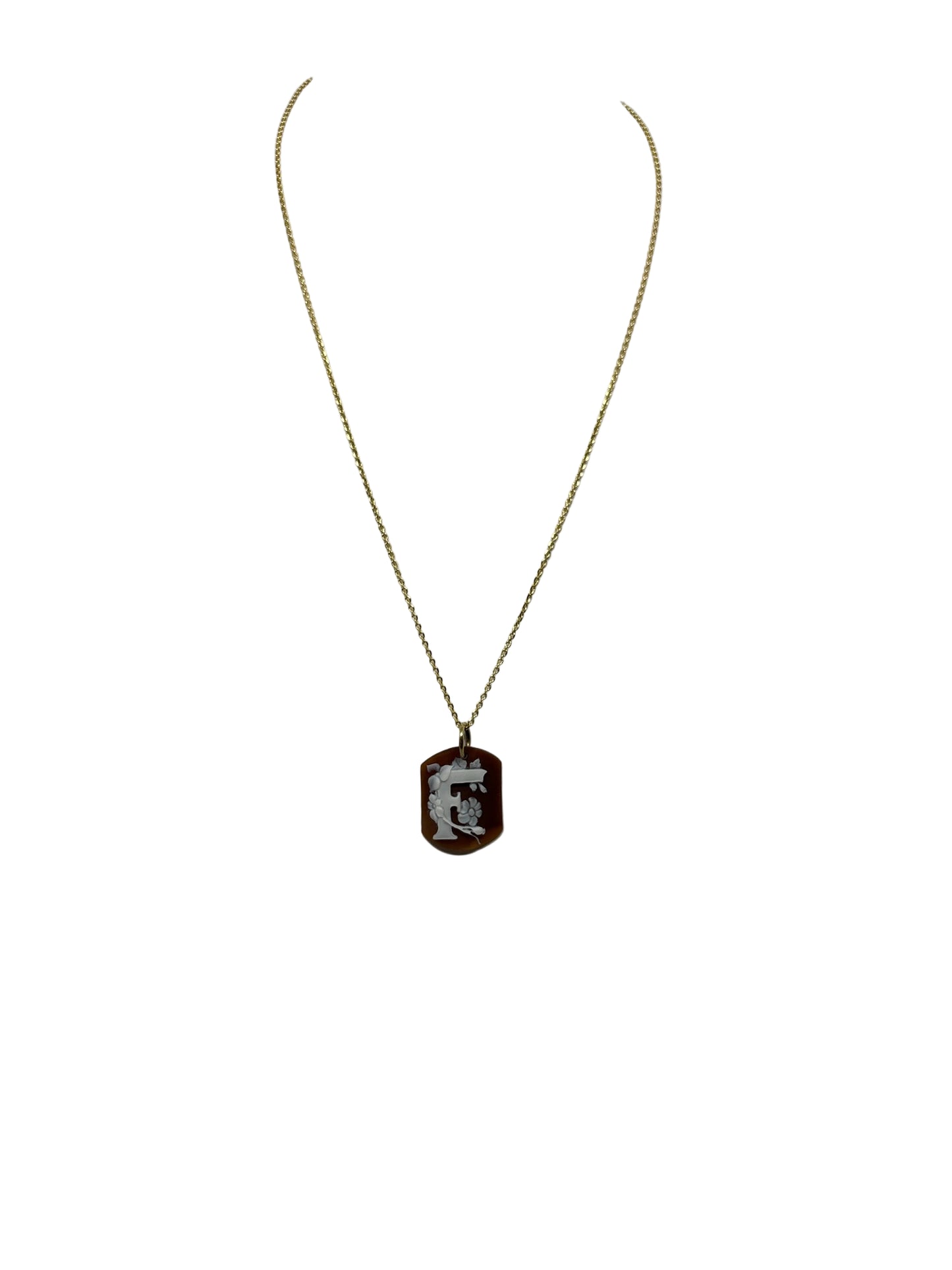 Pendente in Cammeo incisione "Lettera F"