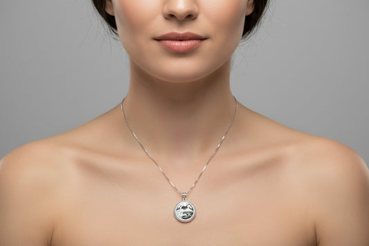 Collana in Cammeo incisione "Vesuvio"