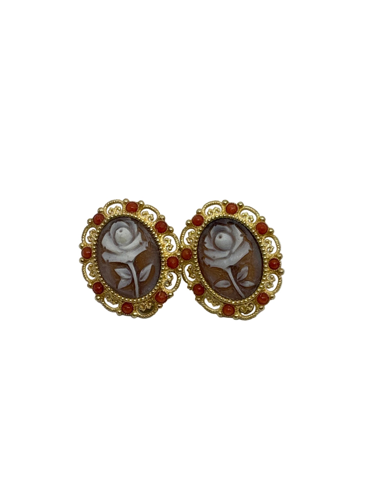 Orecchini in Cammeo e Corallo incisione Fiori