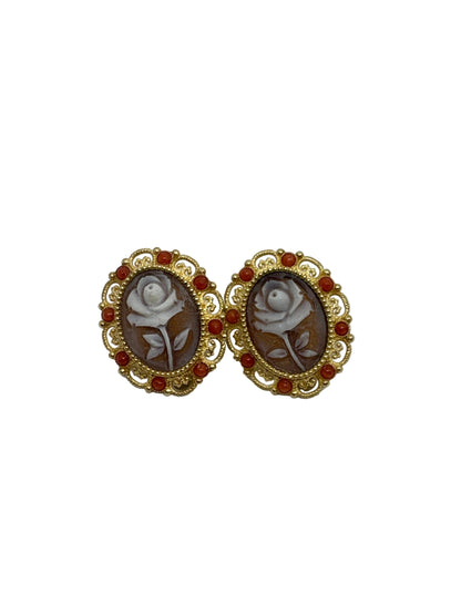 Orecchini in Cammeo e Corallo incisione Fiori