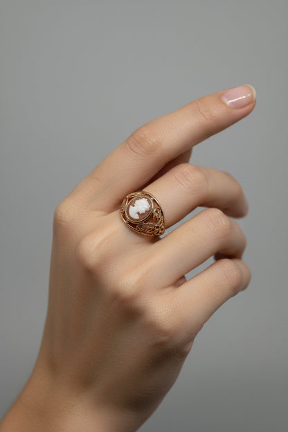 Anello in Cammeo incisione Volto di Donna