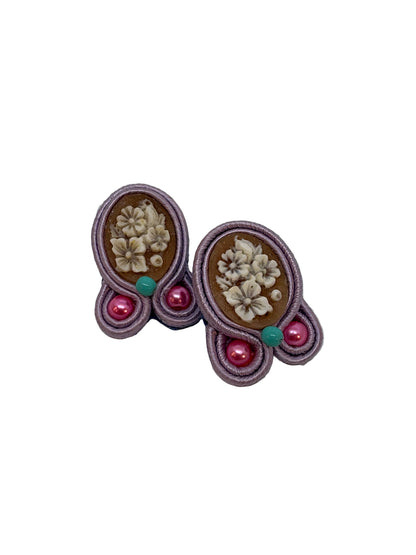 Orecchini in Cammeo Soutache incisione "Fiori"