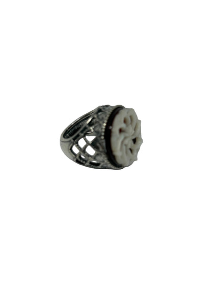 Anello in Agata e Madreperla Incisione "Fiore"