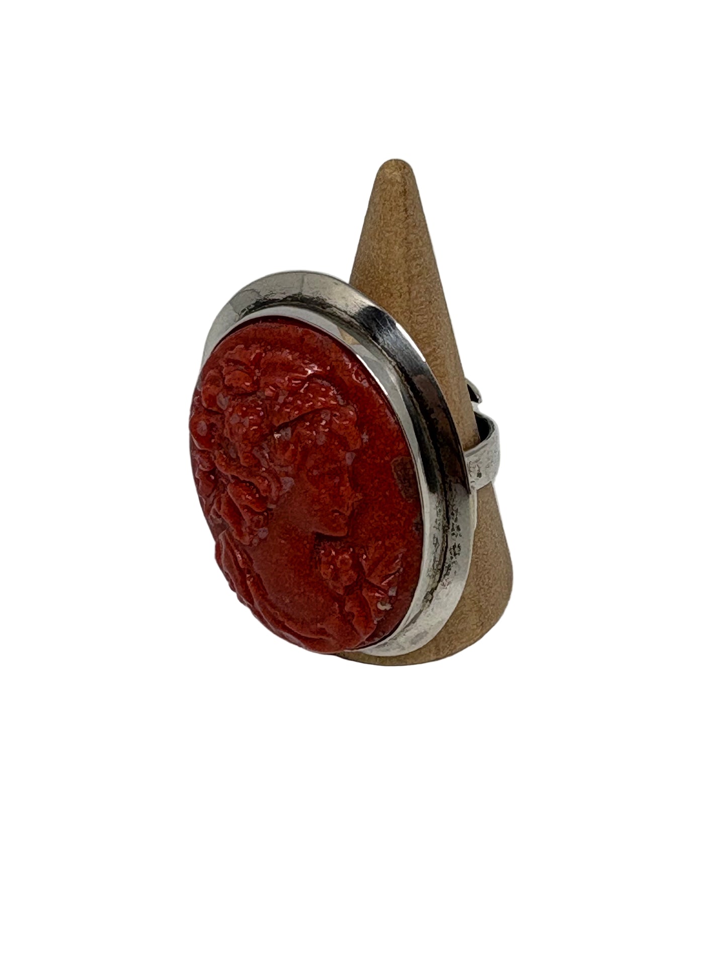 Anello in Cammeo e Pasta di Corallo