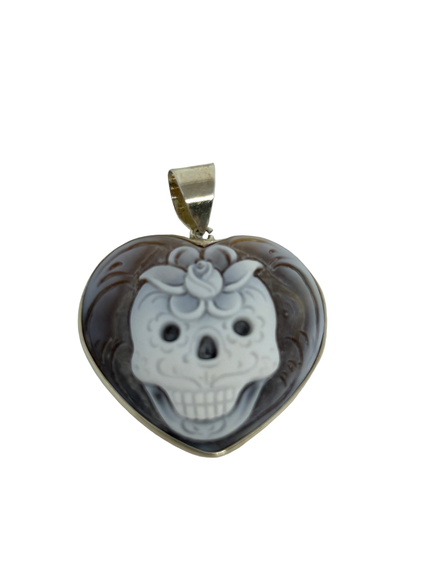 Pendente in Cammeo  "Teschio con Fiore" a forma di Cuore