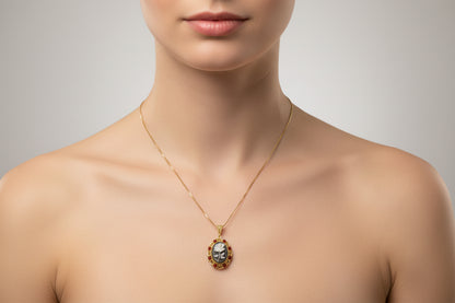 Collana in Cammeo e Corallo incisione Fiore