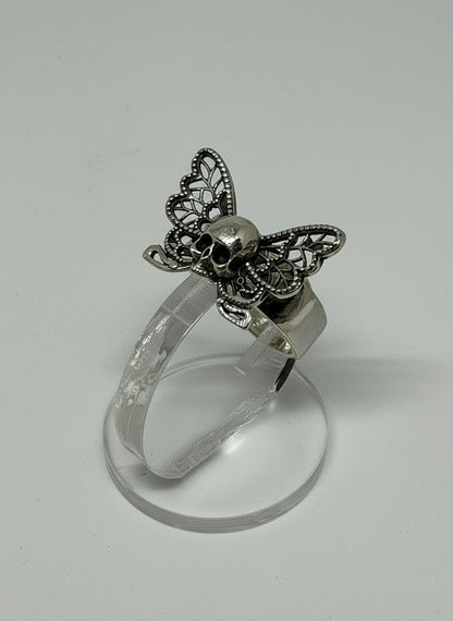 Anello in Argento Raffigurazione "Teschio con le Ali"