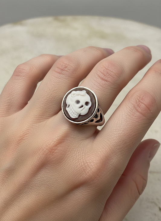 Anello in Cammeo "Incisione Teschio"