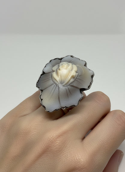 Anello in Cammeo "Fiore in Rilievo"