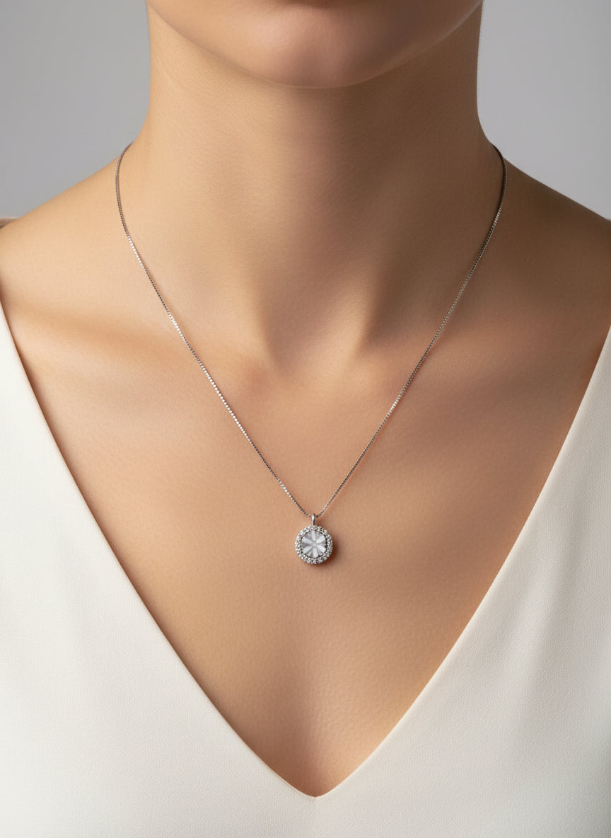 Collana in Cammeo incisione "Fiore"