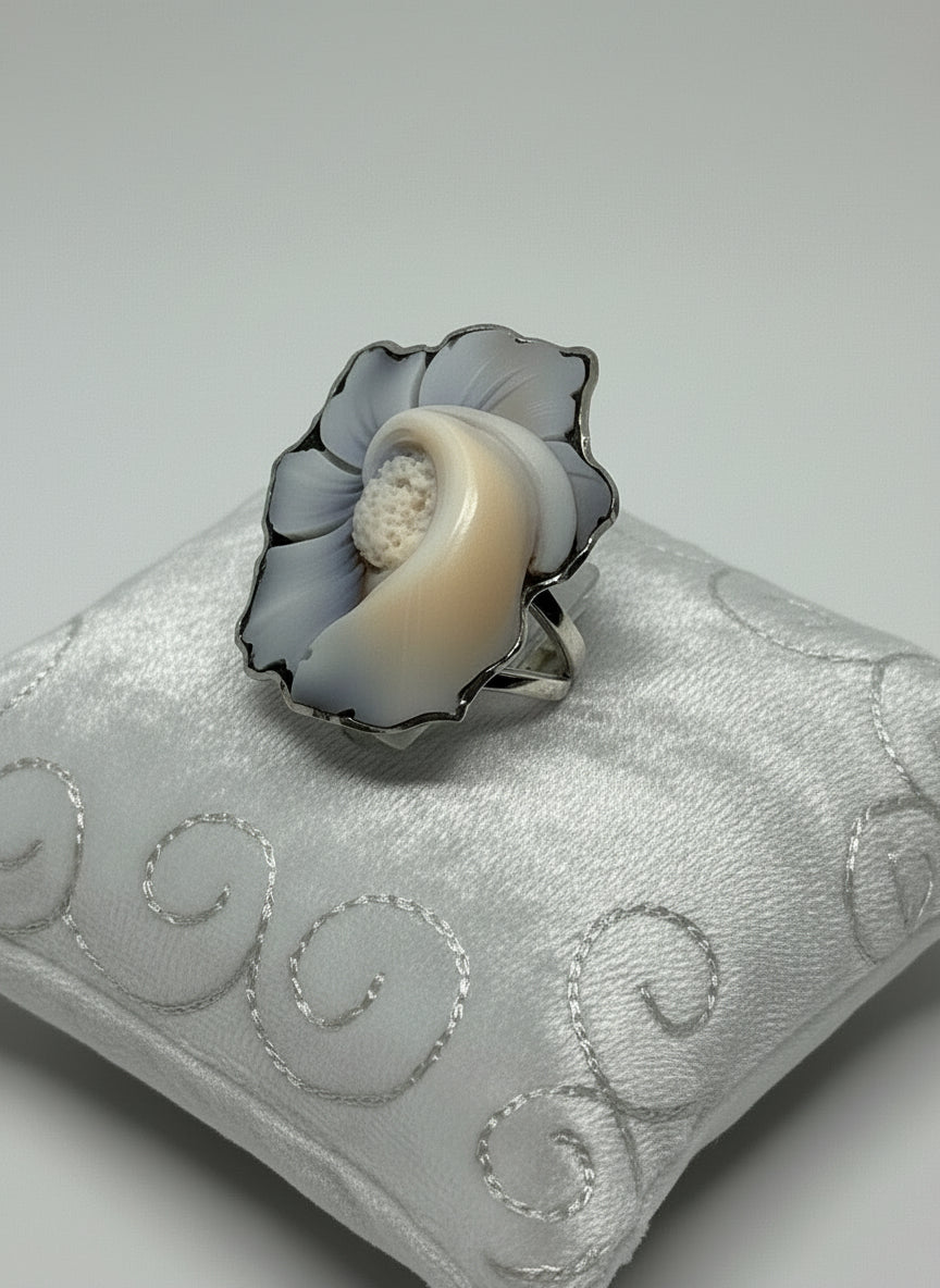 Anello in Cammeo "Fiore in Rilievo"