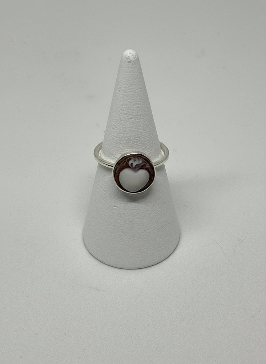 Anello in  Cammeo "Cuore Sacro"