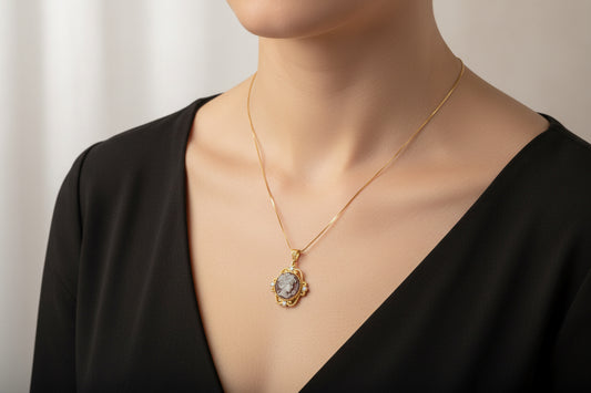 Collana in Cammeo incisione Profilo di Donna