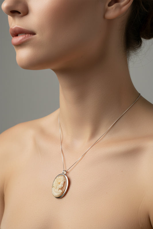 Spilla Pendente in Cammeo incisione Volto di Donna