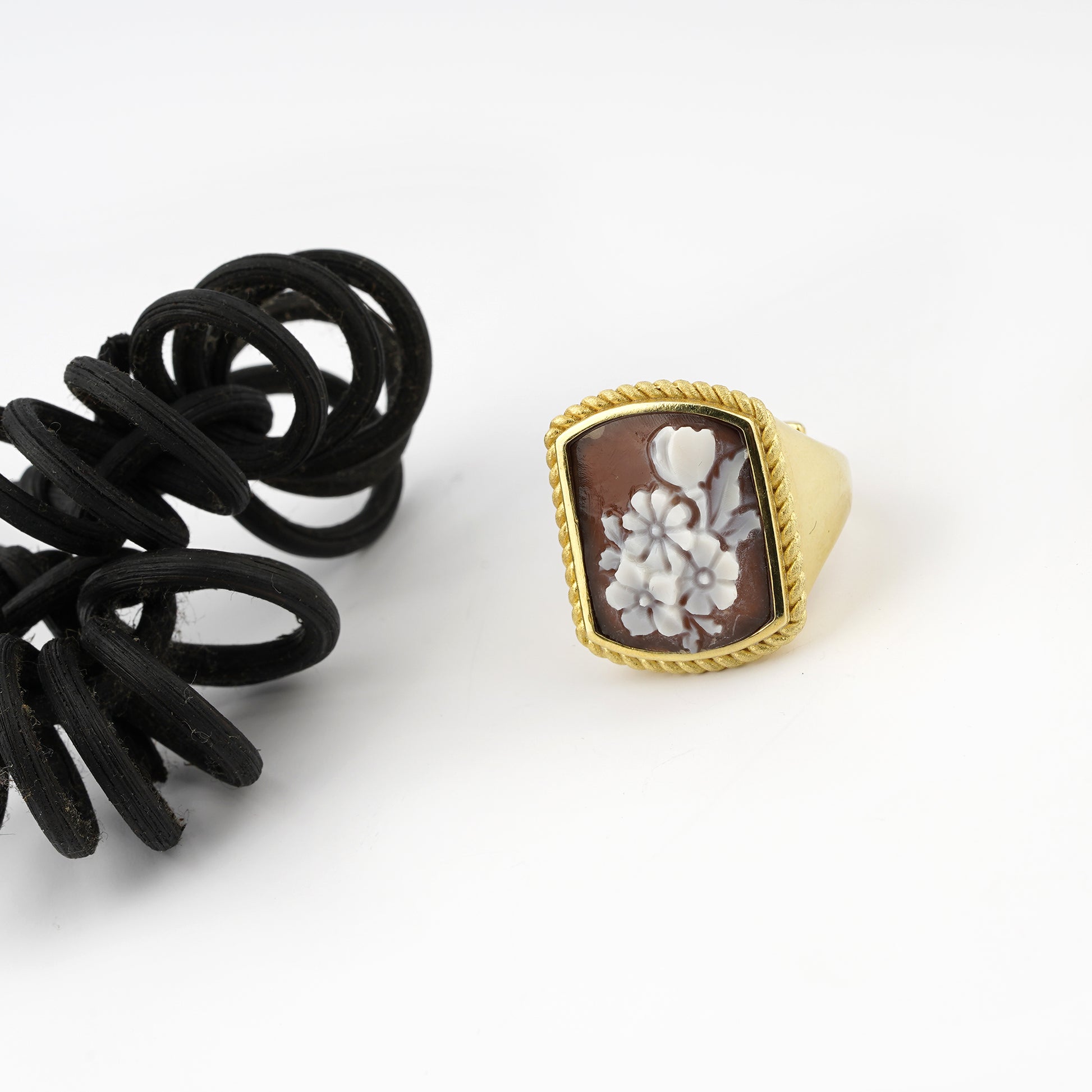 Anello-Cameo-Italiano-Raffaello-Cammeo-Bouquet-Oro-