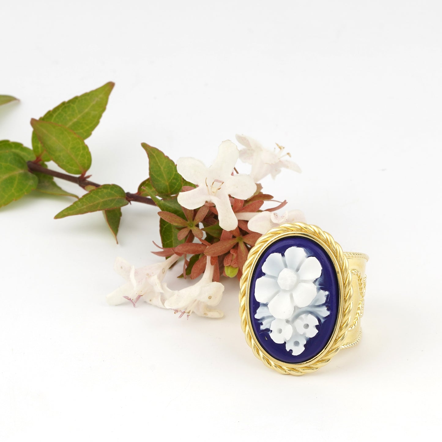 Italian Cameo Ring Raffaello Cameo Flowers