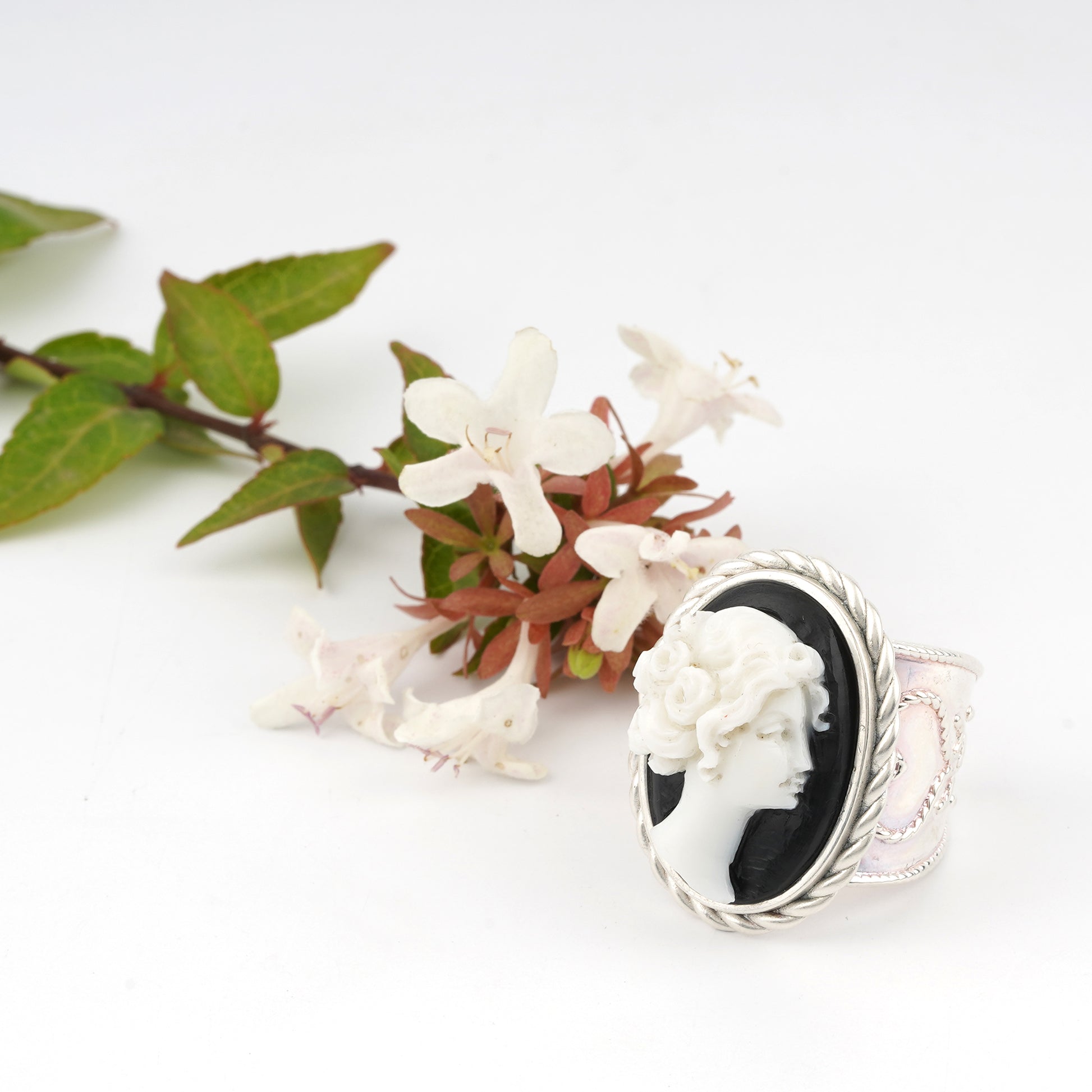 Anello-Cameo-Italiano-Raffaello-Cammeo-Profilo-Donna-Rodio-Bianco