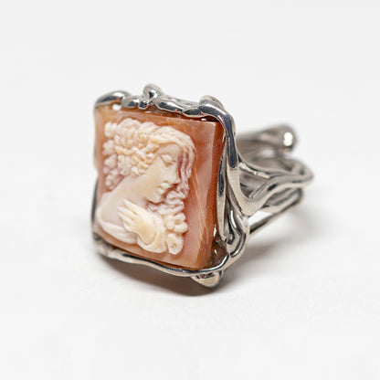 Anello-Cammeo-Artistico-Volto-di-Donna-con-Mano