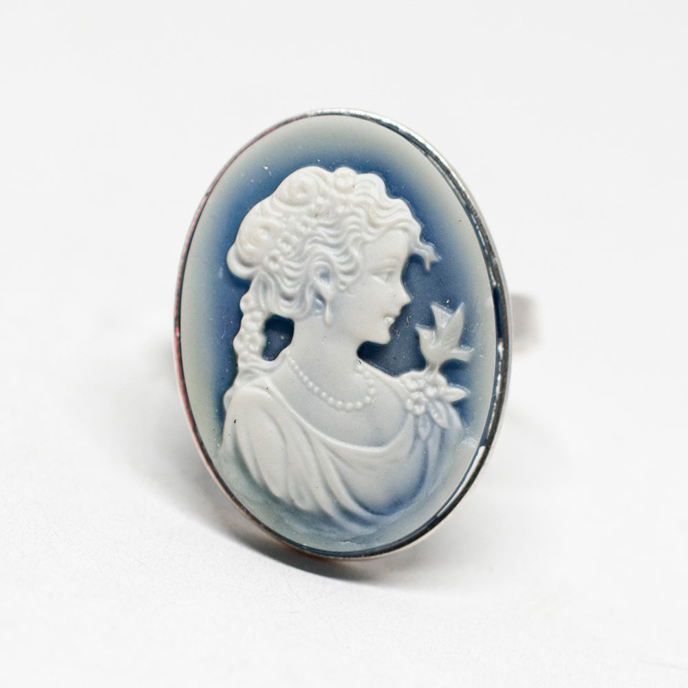 Venetian Cameo Ring Woman Profile