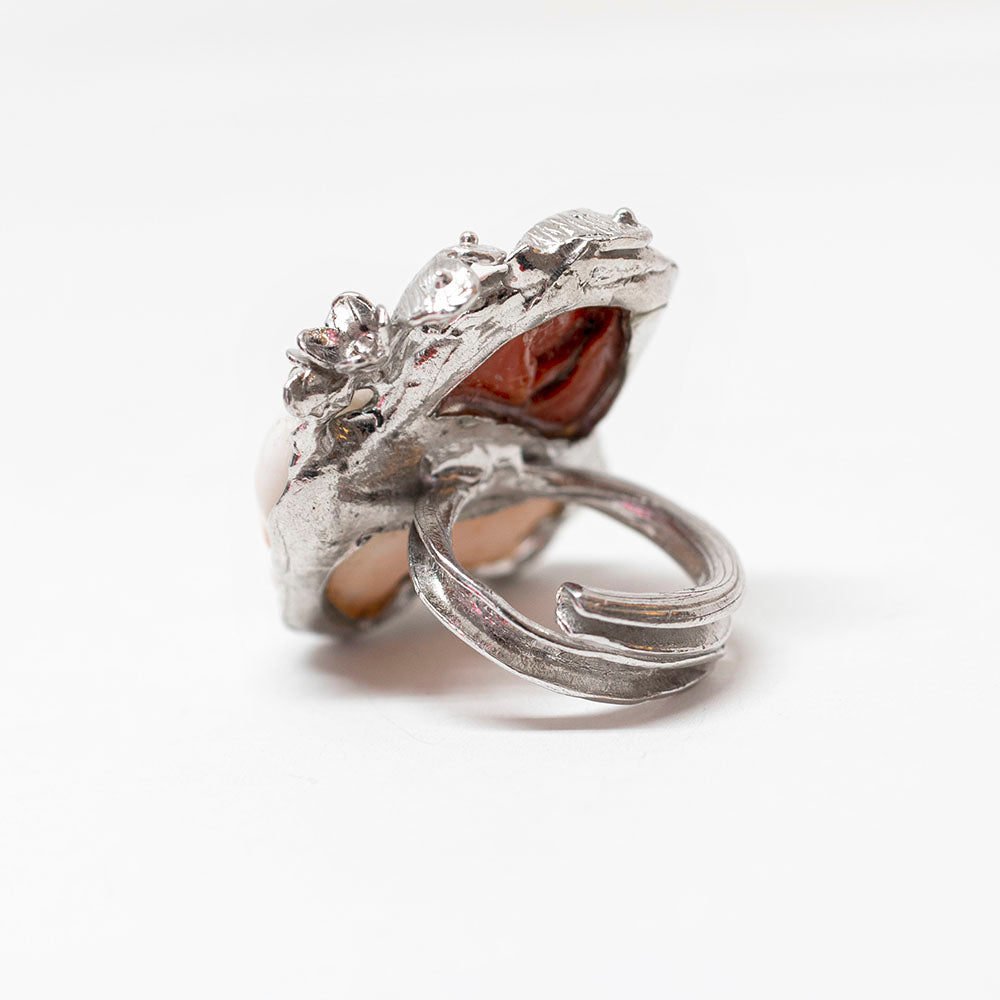 Two-tone coral ring