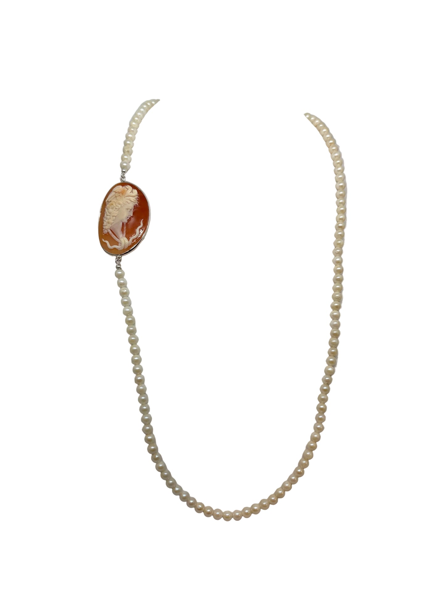 Collana in Perle e Cammeo incisione "Medusa"