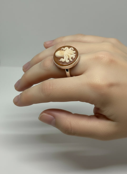 Anello in Cammeo Artistico incisione "Polpo"
