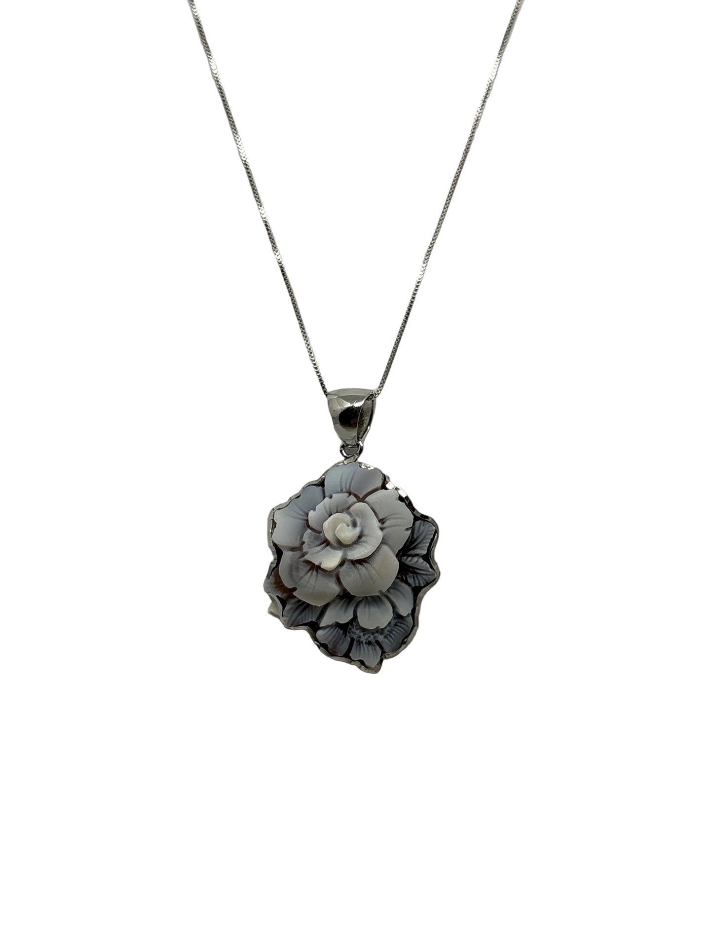 Pendente in Cammeo incisione "Fiore"
