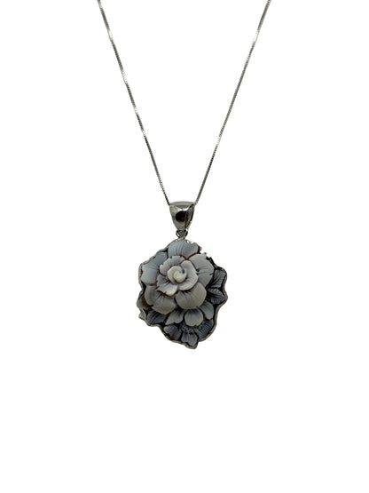 Pendente in Cammeo incisione "Fiore"