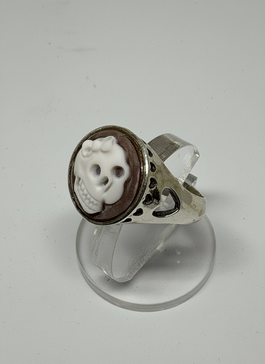 Anello in Cammeo "Incisione Teschio"