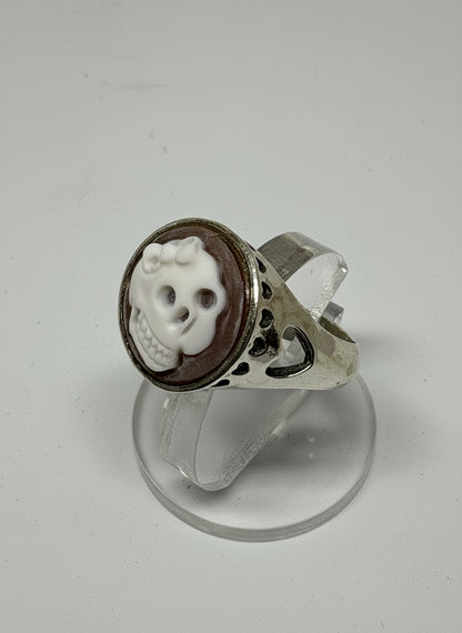 Anello in Cammeo "Incisione Teschio"