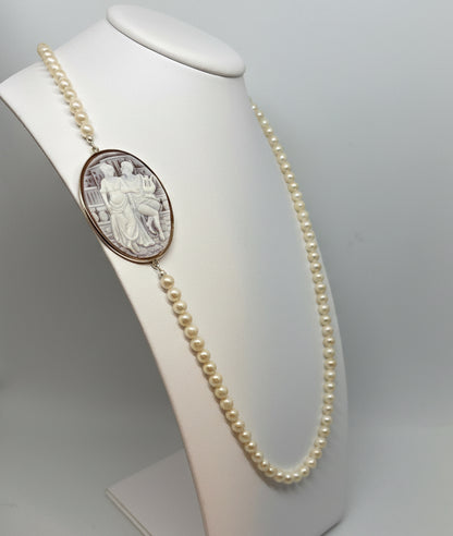 Collana in Perle e Cammeo incisione "Amanti"