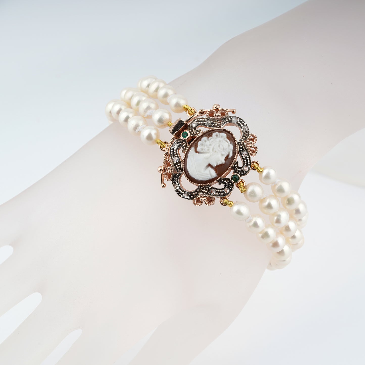 Italian Cameo Bracelet Victoria Cameo