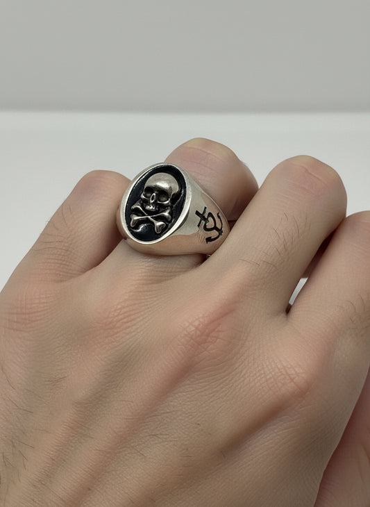 Anello in Argento "Incisione Teschio"