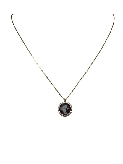 Collana in Cammeo incisione "Cavalluccio Marino"