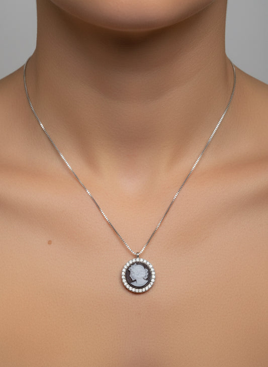 Collana in Cammeo incisione "Profilo di Donna"