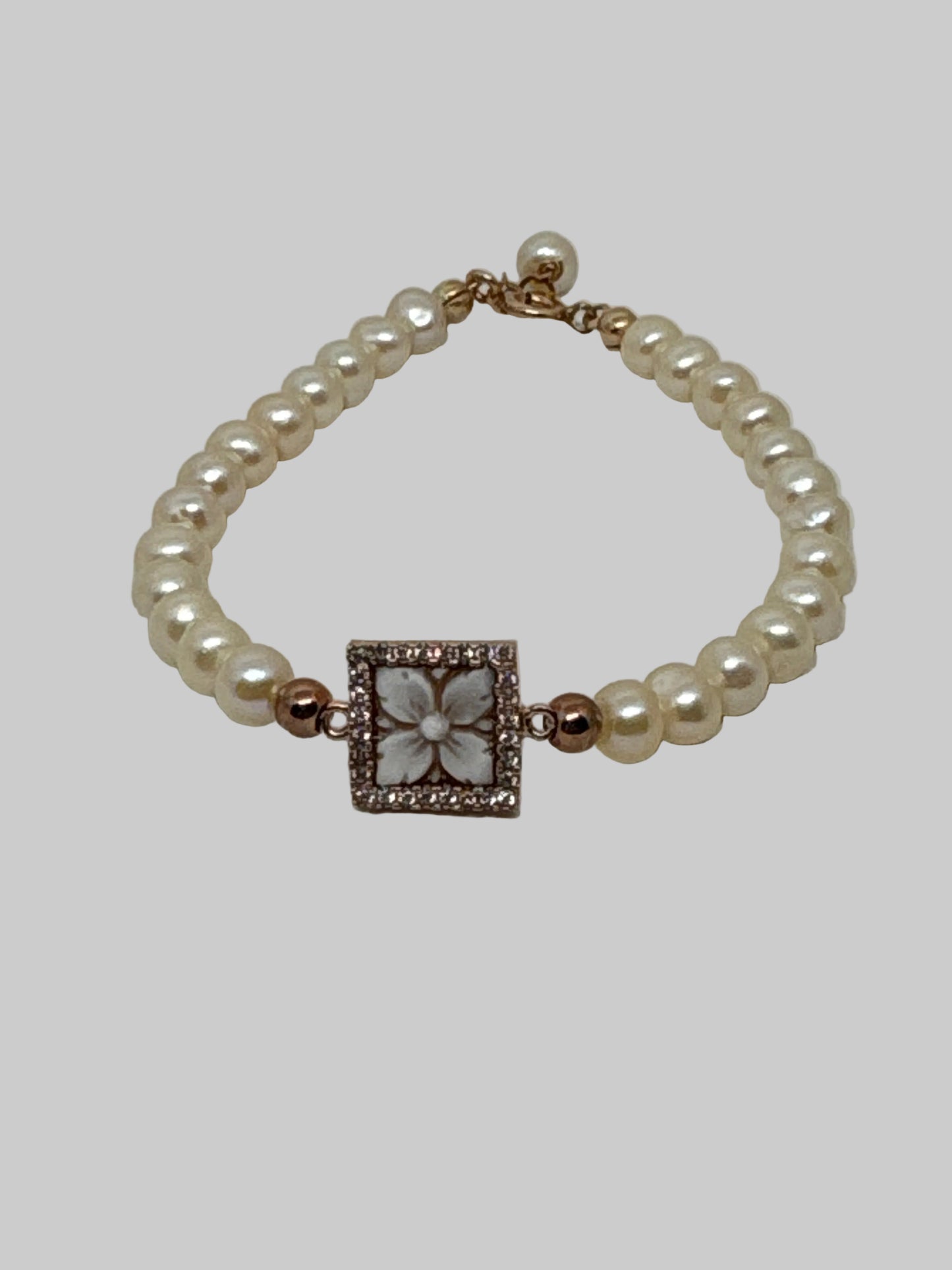 Bracciale in Cammeo incisione "Fiore"
