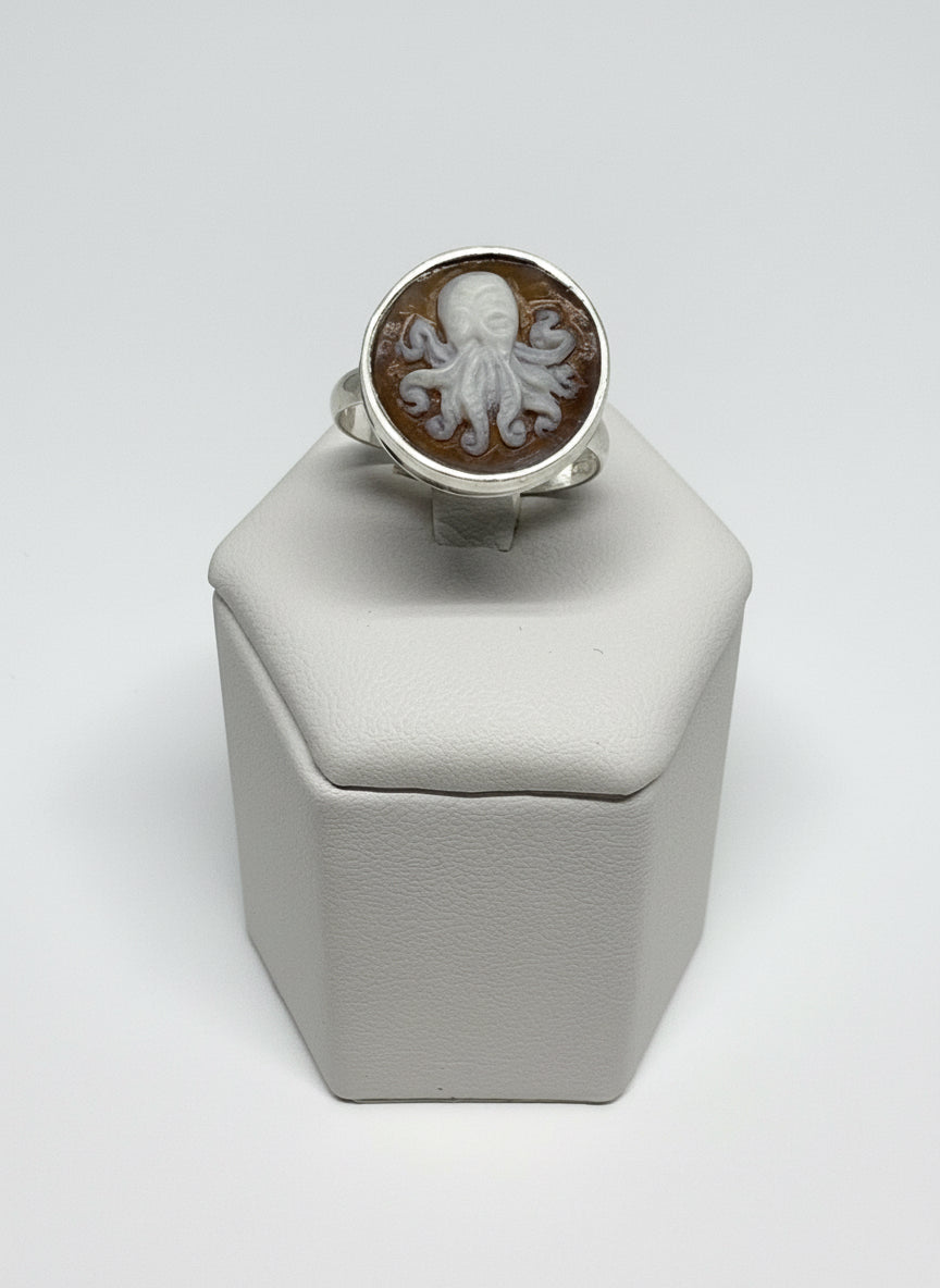 Anello in Cammeo Artistico incisione "Polpo"