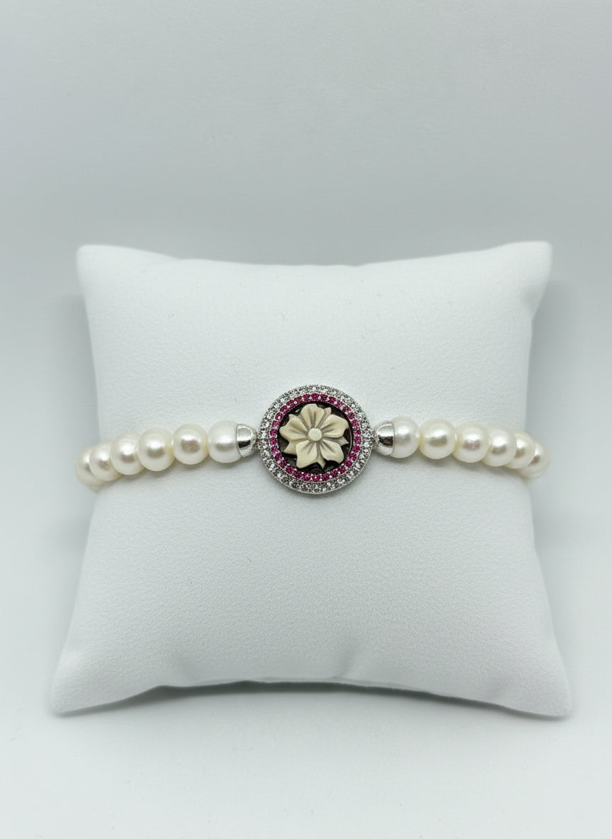 Bracciali in Perle e Cammeo incisione "Fiore