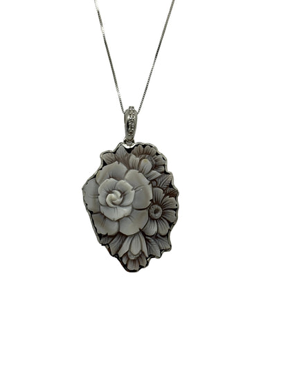 Pendente in Cammeo incisione "Fiore"